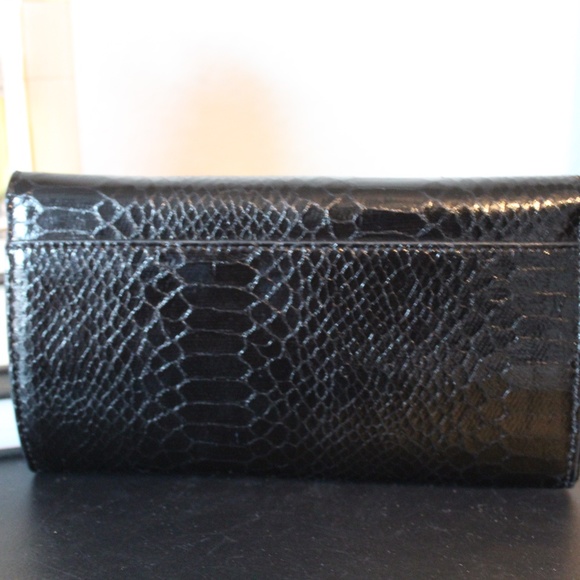 Black Crossbody Clutch Bag - Express - Picture 3 of 6